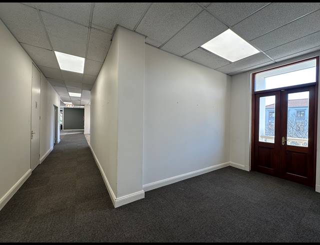 386M² OFFICE TO LET IN SANDTON CENTRAL